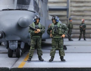 Preventa ProPainted Set 02 1:48 Modern USAF Fighter Pilots (F18 F14 F22 F35 F-15) - Imagen 1 de 11