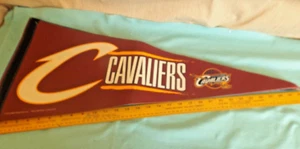 2010 CLEVELAND CAVALIERS NBA TEAM PENNANT WINCRAFT - Picture 1 of 4