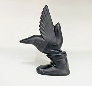 PÁJARO EN UNA BOTA ESCULTURA INUIT QUANAQ PALLUQ CAPA DORSET - Imagen 1 de 7