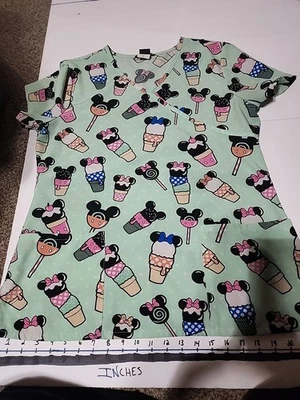 Blusa Médica Disney Mini & Mickey Conos de Helado Para Mujer Mediana Verde Menta Cuello en V  Foto 1 de 4