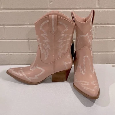 ¡Nuevo! NUEVO CON ETIQUETAS Para mujeres Botas Vaqueras Rosa Media Pantorrilla Tacón Bloque Vaquera Vaqueras Occidentales Foto 1 de 4