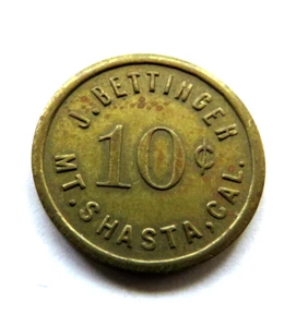 J. BETTINGER SCHLOSS BILLARDHALLE - MT. SHASTA CA. 10 CENTS MARKE - Bild 1 von 2