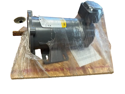 Baldor CDP3335 Direct Current Industrial Motor 56c 1/2hp 2500rpm 90v DC 0.5HP - Image 1 of 4