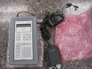 SENCORE QAM-B 962 MISURATORE ANALIZZATORE SISTEMA TV VIA CAVO con alimentatore e caricatore auto - Foto 1 di 11