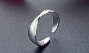 Anillo B22 noble y hermoso formado en plata de ley 925 tamaño ajustable - Imagen 1 de 4