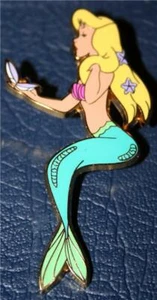 Pin de verano Tink's Summer Quest - Laguna de sirena - cabello rubio - Imagen 1 de 1
