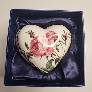 Goebel Smithsonian Museum Collection Heart Shaped Porcelain Music Box Vintage - Picture 1 of 13