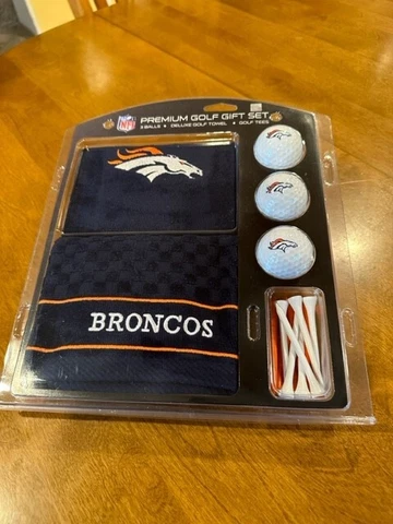 NFL Denver Broncos Golf Gift Set Embroidered Towel, Golf Balls & Tees - NEW Cover