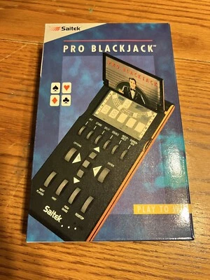 Juego electrónico portátil Saitek Pro Blackjack nuevo 1992 Foto 1 de 3