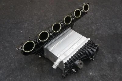 Colector de admisión de aire del motor 3,0 l OEM 17518092584 Bmw M3 Competition G80 21-24 Foto 1 de 4