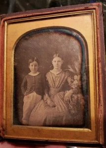 Wonderful quarter plate daguerreotype of brother and sister original seals great - Picture 1 of 1