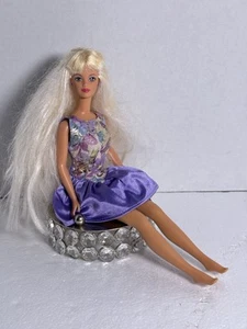 Mattel Ende 90er Anfang 2000er Barbie Puppe, blonde Haare lila Kleid - Bild 1 von 4