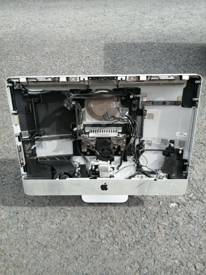 21.5" iMac Case Body Shell  - Image 1 of 3