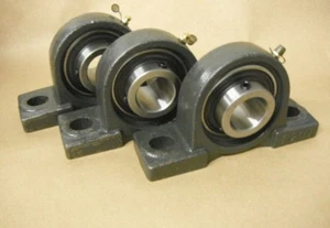 (Qty 3) VXB UCP207-20 PILLOW BLOCK 1-1/4" BORE - Picture 1 of 8