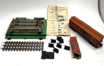 VINTAGE Lionel Operating 3656 Stockyard Working Set W/Car, Cows, Manual - Image 1 of 4