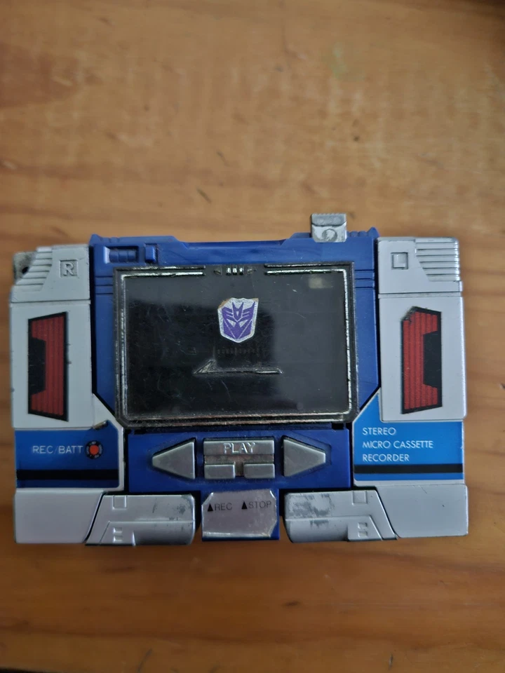 Juego de figuras de acción de colección Transformers G1 Soundwave 1984 Cassette Buzzsaw Player Foto 1 de 1