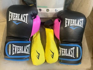 Everlast Powerlock 12oz Women's Training Gloves (WSD) Pink/Black - Pre-Owned - Picture 1 of 6