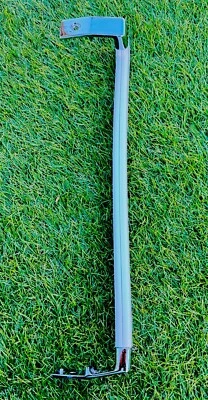 Conjunto de manija de puerta de refrigerador congelador SANYO # 833A330156502 del modelo SR-981 Foto 1 de 4