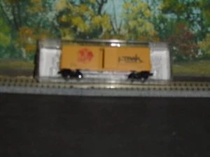 MICRO TRAINS N SCALE N-TRAK 10th ANNIVERSARY BOXCAR NTK #1902818 - Picture 1 of 3