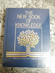 The New Book of Knowledge Volume 3 / C by Grolier Hardcover New Sealed - Picture 1 of 3