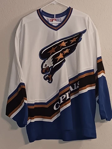 Washington Capitals CCM Vintage Screaming Eagle Jersey XL - Clean Mint NWOT Cover