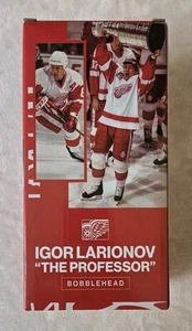 Igor Larionov "The Professor" Bobblehead Detroit Red Wings 23.02.25 Promo - Bild 1 von 9