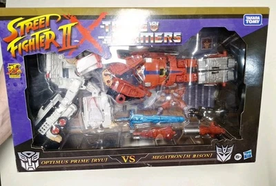 Transformers Street Fighter II x Optimus Prime Ryu vs Megatron M. Bison - Image 1 of 4