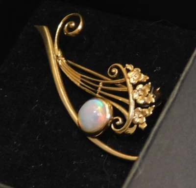 Broche de oro macizo ópalo 14K 2,6 gramos Foto 1 de 4