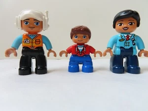 Lego Duplo Airline figuras a elección: niño niño, mujer piloto, piloto helicóptero - Imagen 1 de 9
