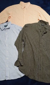 Camisas de manga larga a cuadros con botones Izod, Dockers And Chaps 2 grandes, 1 mediana - Imagen 1 de 12