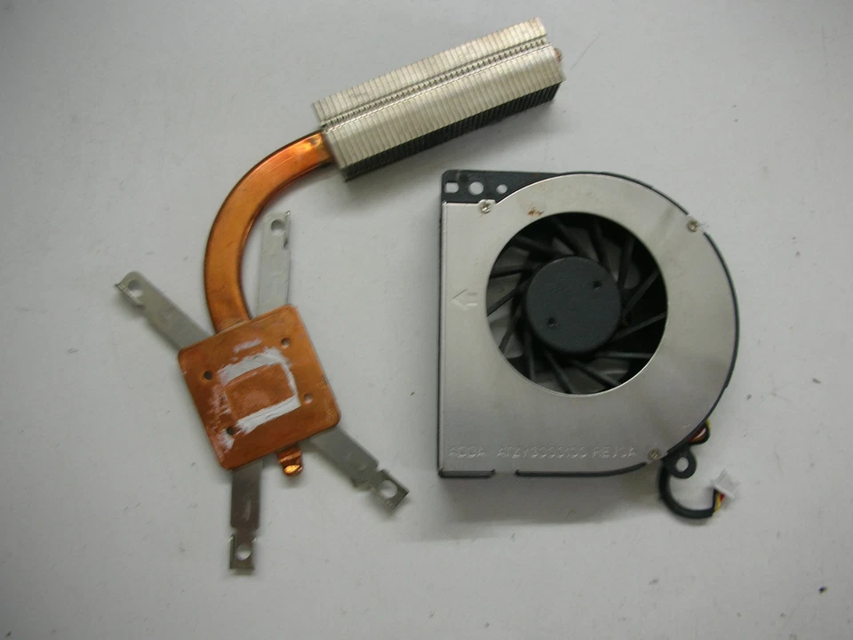 Toshiba Tecra TS2 PTS20E Heatsink+Fan Heatsink - Image 1 of 1