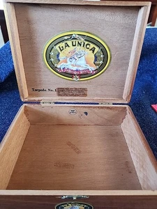 La Unica Cigar WOOD Box EMPTY Cameroon Series Torpedo No 1 - Picture 1 of 12