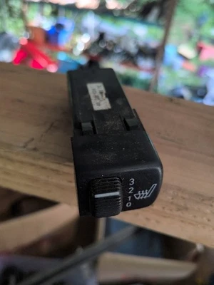 Botón interruptor control asiento térmico Saab 9-5 5471024/4616108 OEM Foto 1 de 3