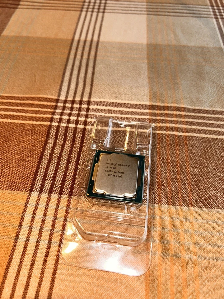 Intel Core i5-7500 Foto 1 de 1