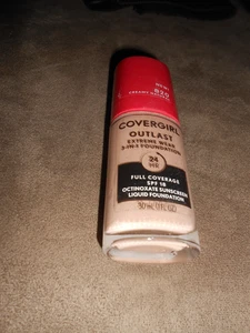 Covergirl Outlast Extreme Wear Foundation 820 Creamy Natural - Picture 1 of 1