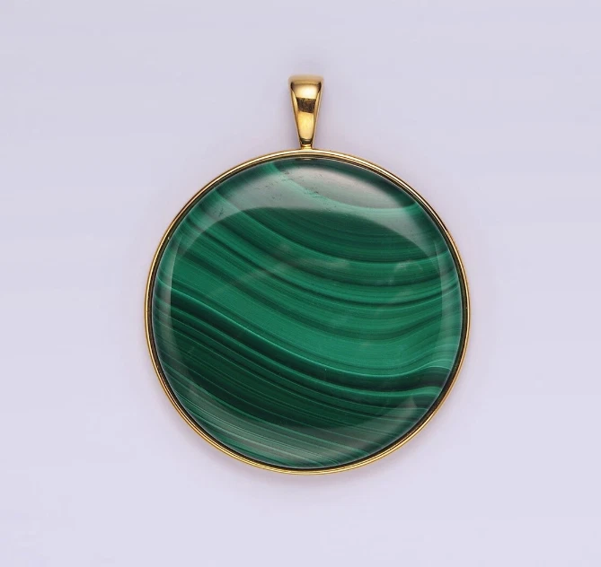 Colgante de piedras preciosas de malaquita oro macizo de 10 k joyería bohemia  Foto 1 de 4