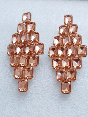 1 paar  Ohrringe Clip Kronleuchter Acryl/ Geometrisch/Lachs Modeschmuck  - Bild 1 von 4