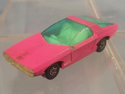 复古火柴盒 Superfast No.40 Vauxhall Guildsman 1971 粉红色 — 第 1/4 张图片