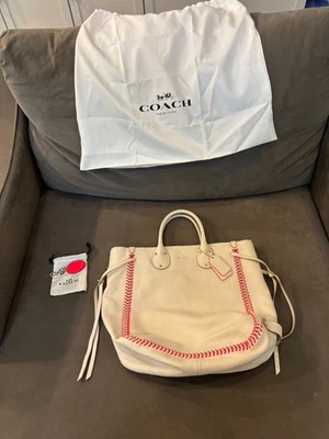 Bolso de Mano Tatum Alto de Cuero Guijarro Coach Bolso para Laptop de Negocios 35156 Rosa Neón Foto 1 de 4