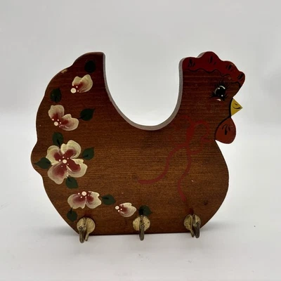 De Colección Pintado a Mano Kitsch Madera Abuela Núcleo País Pollo Gallina 3 Llaves Porta Foto 1 de 4