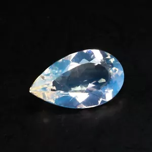 Ehrlich-reich! 1,02ct blauer Mondstein Birnenschliff gelblichblau facettierter Edelstein aus Indien - Bild 1 von 6