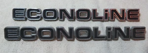 2 INSIGNIA EMBLEMA GUARDABARROS LATERAL FORD ECONOMOLINE VINTAGE D5UB-1125632-A - Imagen 1 de 3