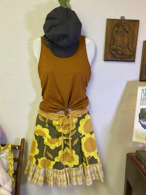 VTG Y2K Oh So Jane Skirt Layered Ruffle Low Rise Floral Retro Outfit W/ Top&Cap - Image 1 of 4