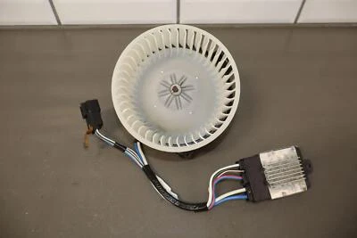 98-07 Lexus LX470 / Land Cruiser 4.7L OEM Front Blower Motor W/Control Module - Image 1 of 4
