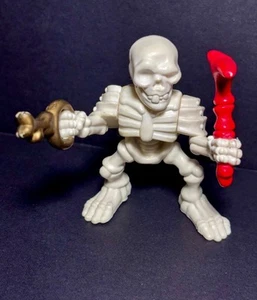 VINTAGE FISHER PRICE GREAT ADVENTURES SKELETON KEY CASTLE FIGURE 1998 - Picture 1 of 9
