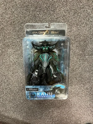 Neca Pacific Rim Kaiju Scunner Ultra Deluxe Action Figure - Image 1 of 4