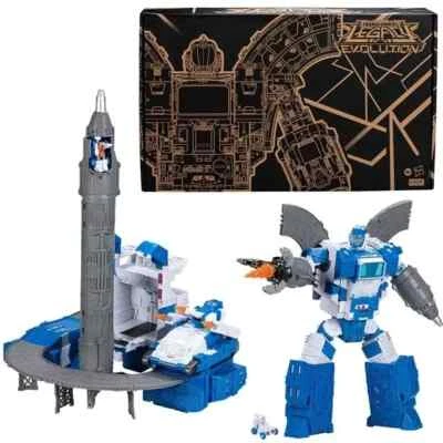 Transformers Titan Class 24"Guardian Robot Generations Legacy Figure Lunar Tread - Image 1 of 3