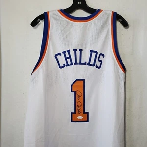 Chris Childs Signed Knicks Jersey White PSA COA New York Guard 1994–2001 - Picture 1 of 10