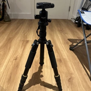 ZOMEI  Q666C DSLR Camera Tripod - Picture 1 of 5