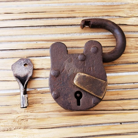 Collectible Vintage Original Antique Iron PadLock in Working Order Cover
